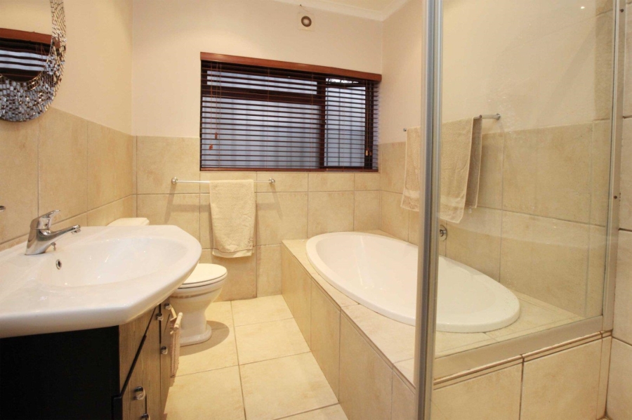 4 Bedroom Property for Sale in Welgemoed Western Cape